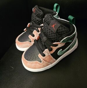 Nike 1s Mid | Michael Jordan Playground